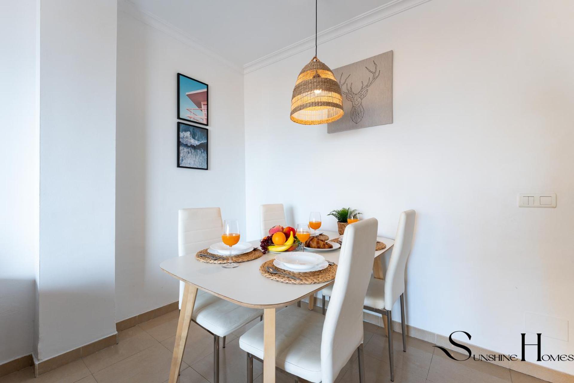 Beachside Retreat With Private Terrace Benalmádena Εξωτερικό φωτογραφία