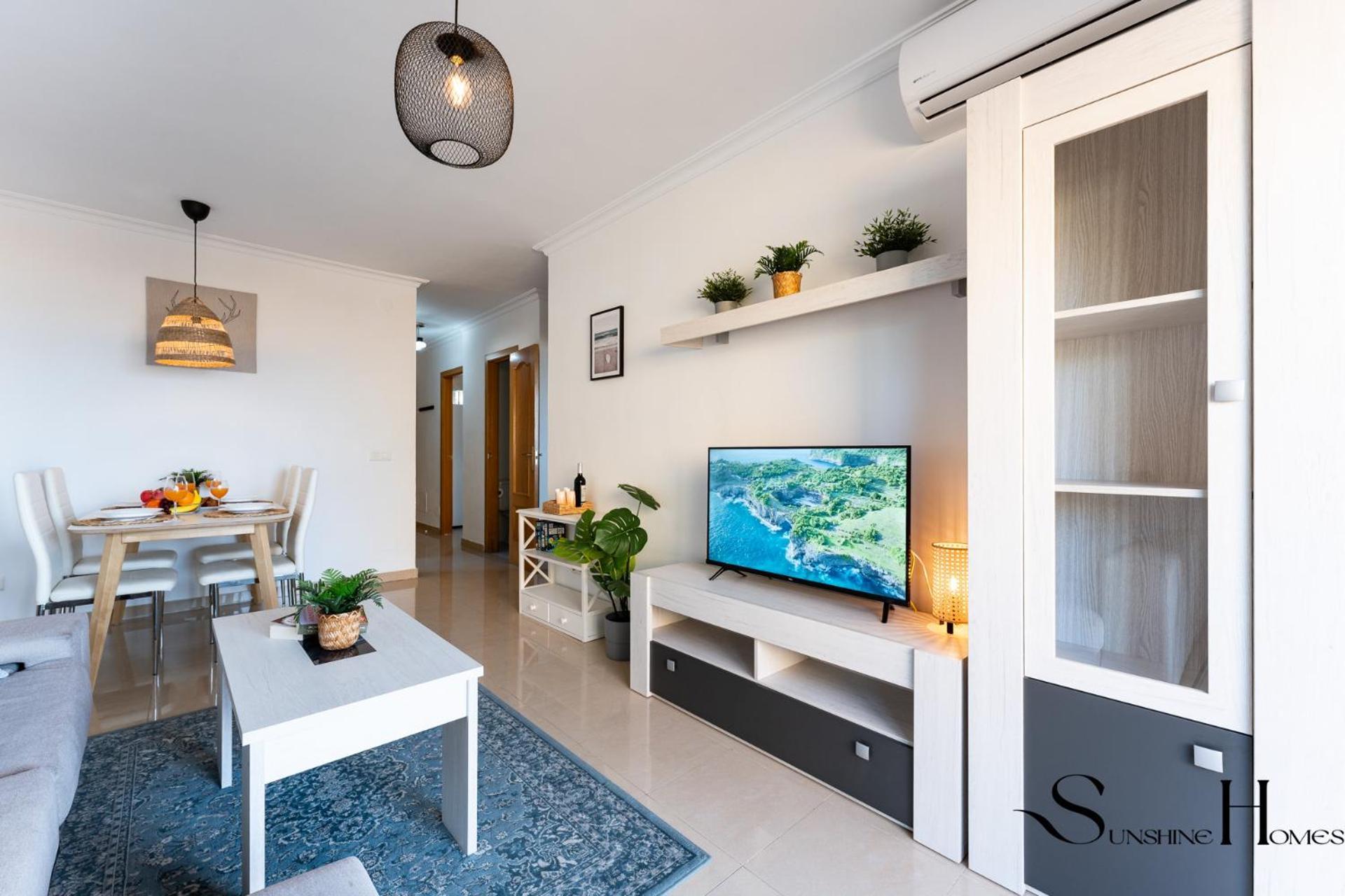Beachside Retreat With Private Terrace Benalmádena Εξωτερικό φωτογραφία